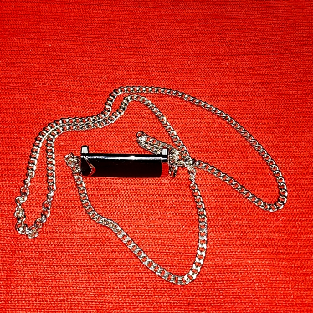 Chain clamp lanyard for cellphone